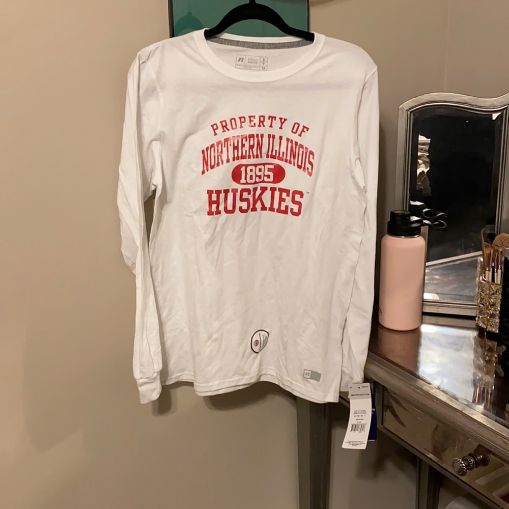 NIU long sleeve tee